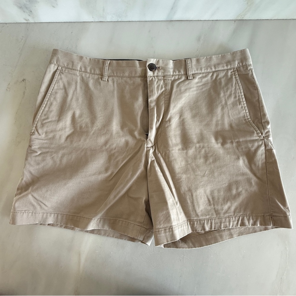 Club Monaco Beige Men’s Shorts